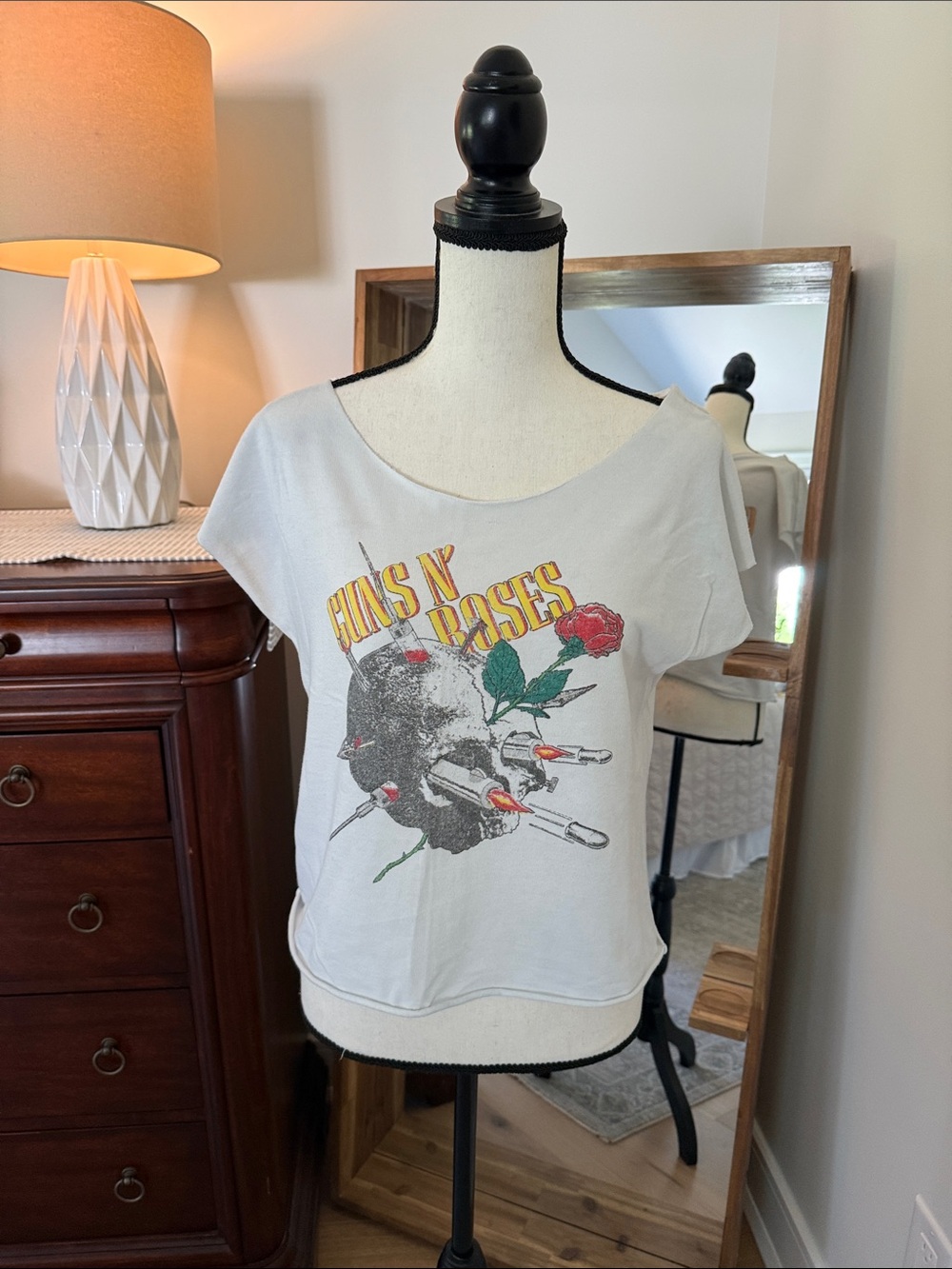 Graphic Crop Tee - White